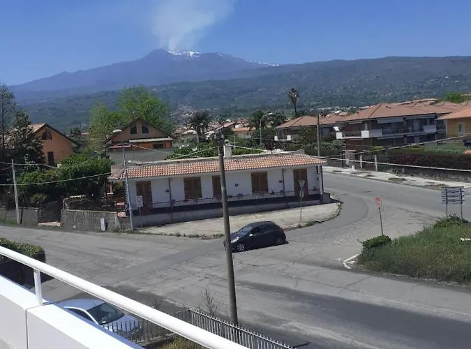 Etna Mare Apartment *